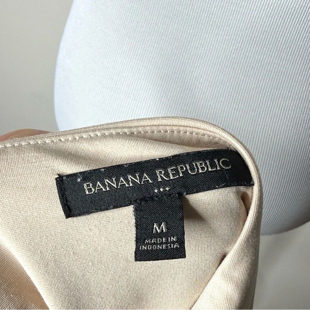 Banana Republic Factory Beige Scoop Neck Seamless Bodysuit - Picture 4 of 7
